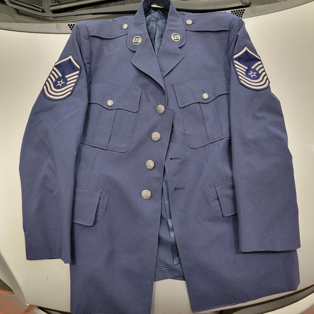 Vietnam era Air Force dress coat - Picture 3 of 10